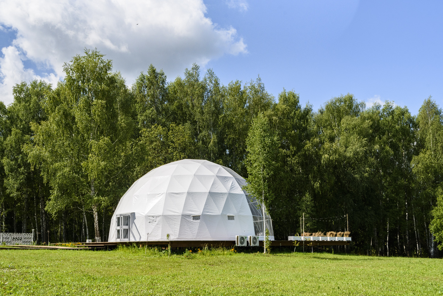 Домик для новобрачных в подарок при аренде GREEN PLACE